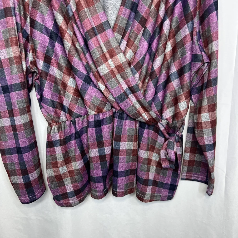LANE BRYANT Women’s Classic Faux-Wrap Plaid Top Long Sleeve Shirt Size 26-28/4X